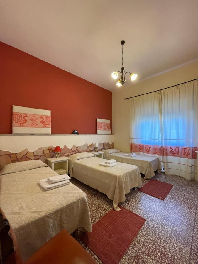 Hôtel Fera5 à Olbia Extérieur photo
