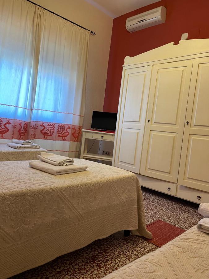 Hôtel Fera5 à Olbia Extérieur photo