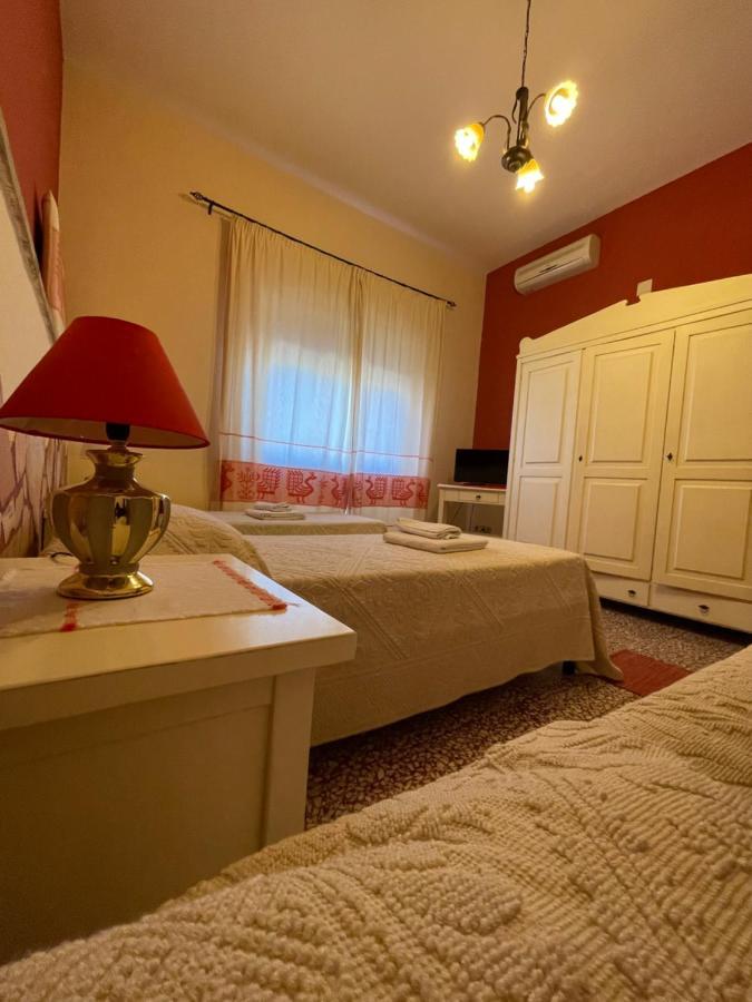 Hôtel Fera5 à Olbia Extérieur photo